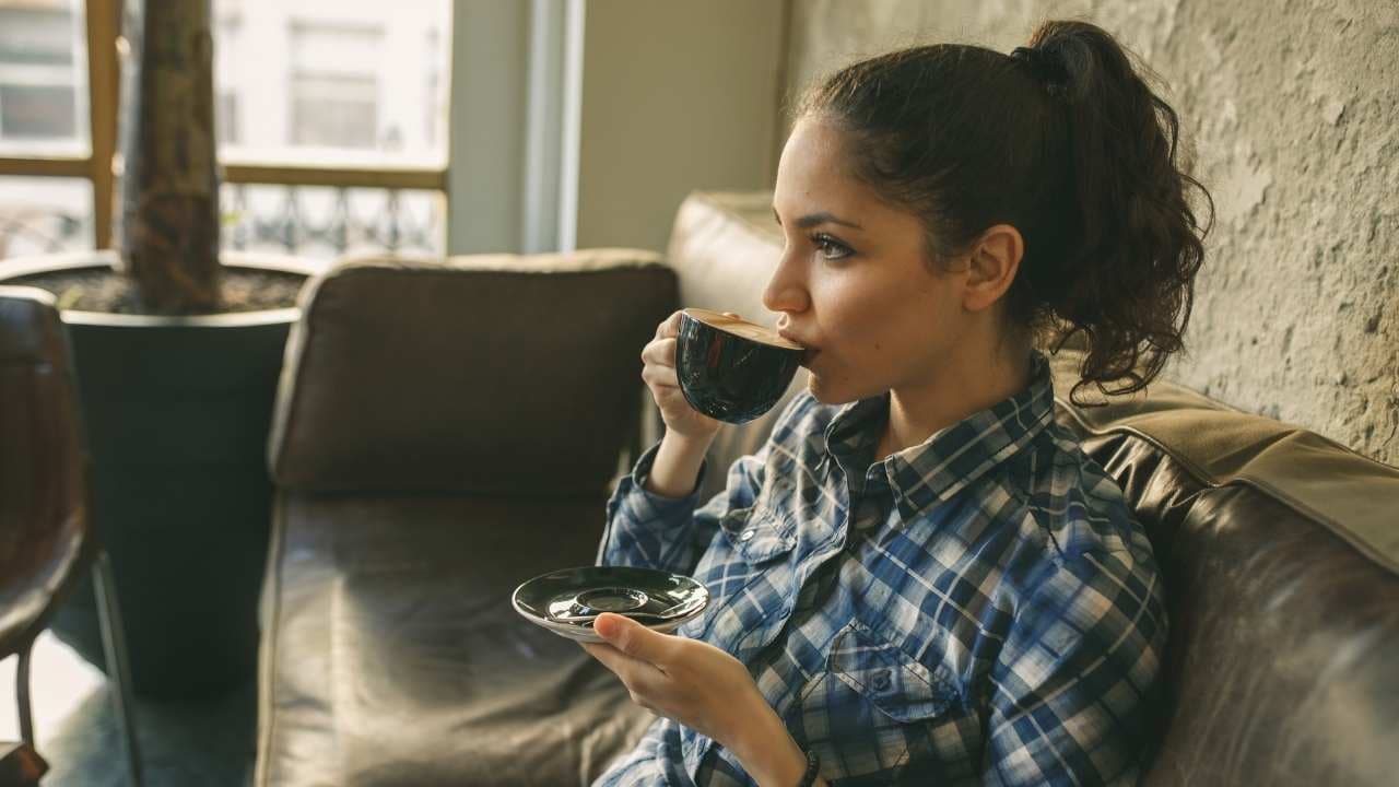 Kafja e keqe për mëlçinë? Përgjigjen ekspertët