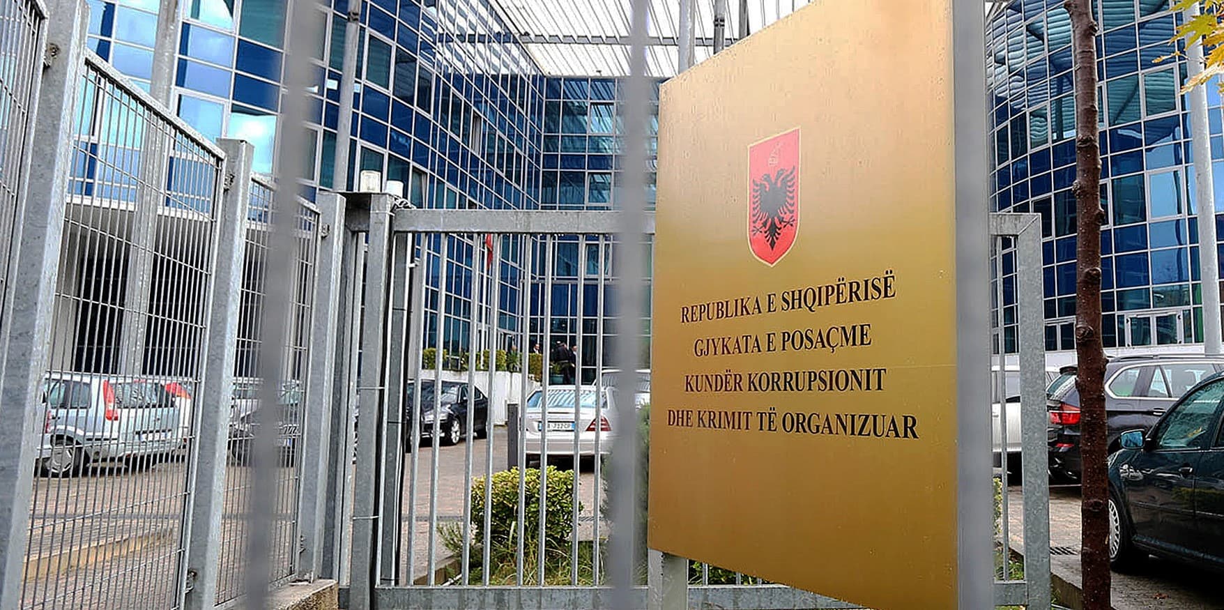 Gjykata e Posaçme rrëzon hetimin e SPAK për tenderat e ushqimeve në Ministrinë e Mbrojtjes