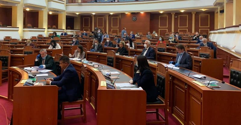 Kuvendi sot/ Kërkesa për ngritjen e Komisionit Hetimor për shkarkimin e Presidentit 