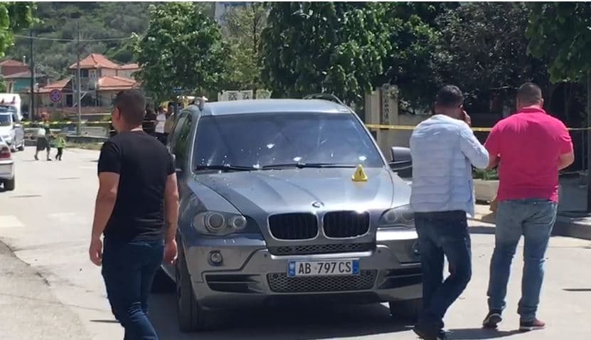 Emri/ Atentat me armë zjarri në Vlorë, humb jetën një person (VIDEO)