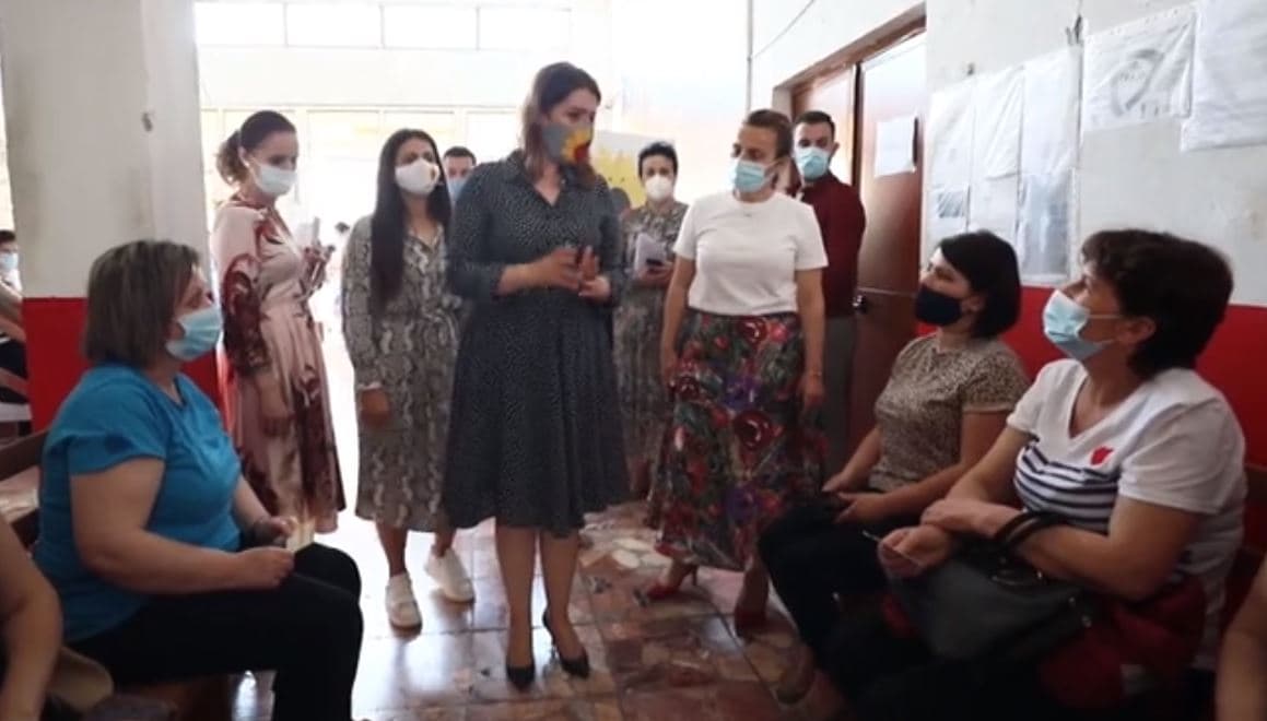 Manastirliu: Sot presim 11,700 vaksina të tjera Pfizer