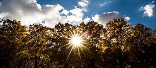 Diell dhe temperatura të larta, parashikimi i motit për sot