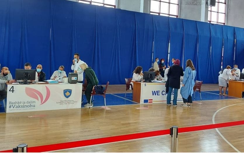 Sot në Kosovë fillon vaksinimi i personave mbi 65 vjeç