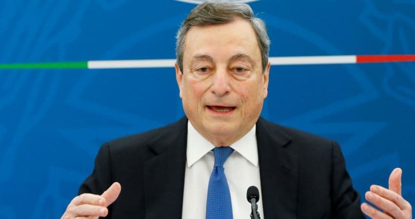 Mario Draghi do ta drejtojë Italinë pa pagesë  