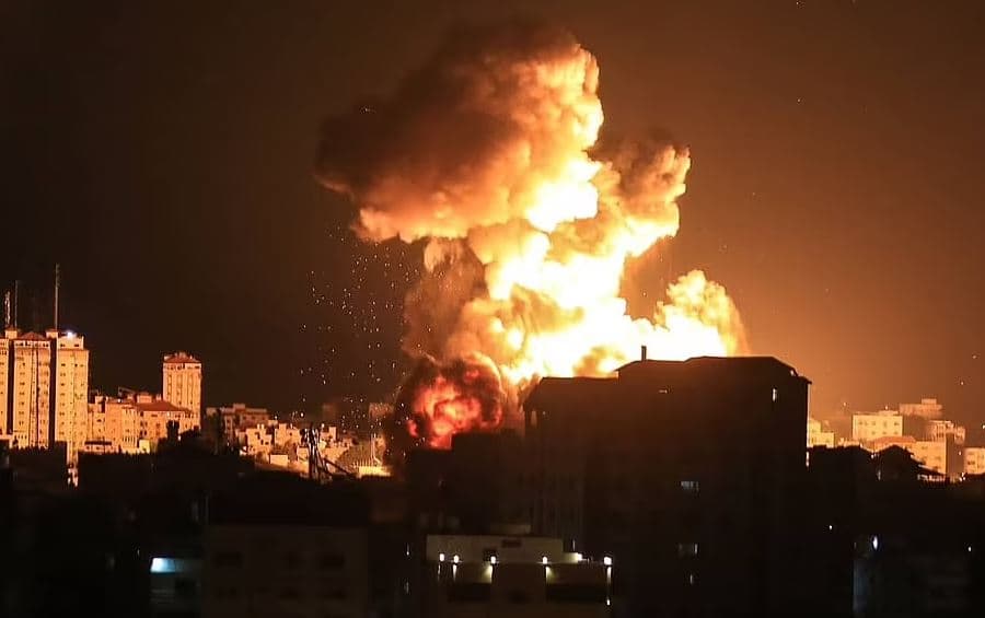 Përshkallëzohet konflikti Izrael-Palestinë, Netanyah lëshon 1000 bomba gjatë natës në Gaza (VIDEO)