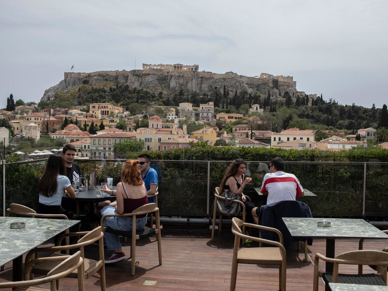 Greqia i jep fund lock down-it, hap sot zyrtarisht sezonin turistik (VIDEO)