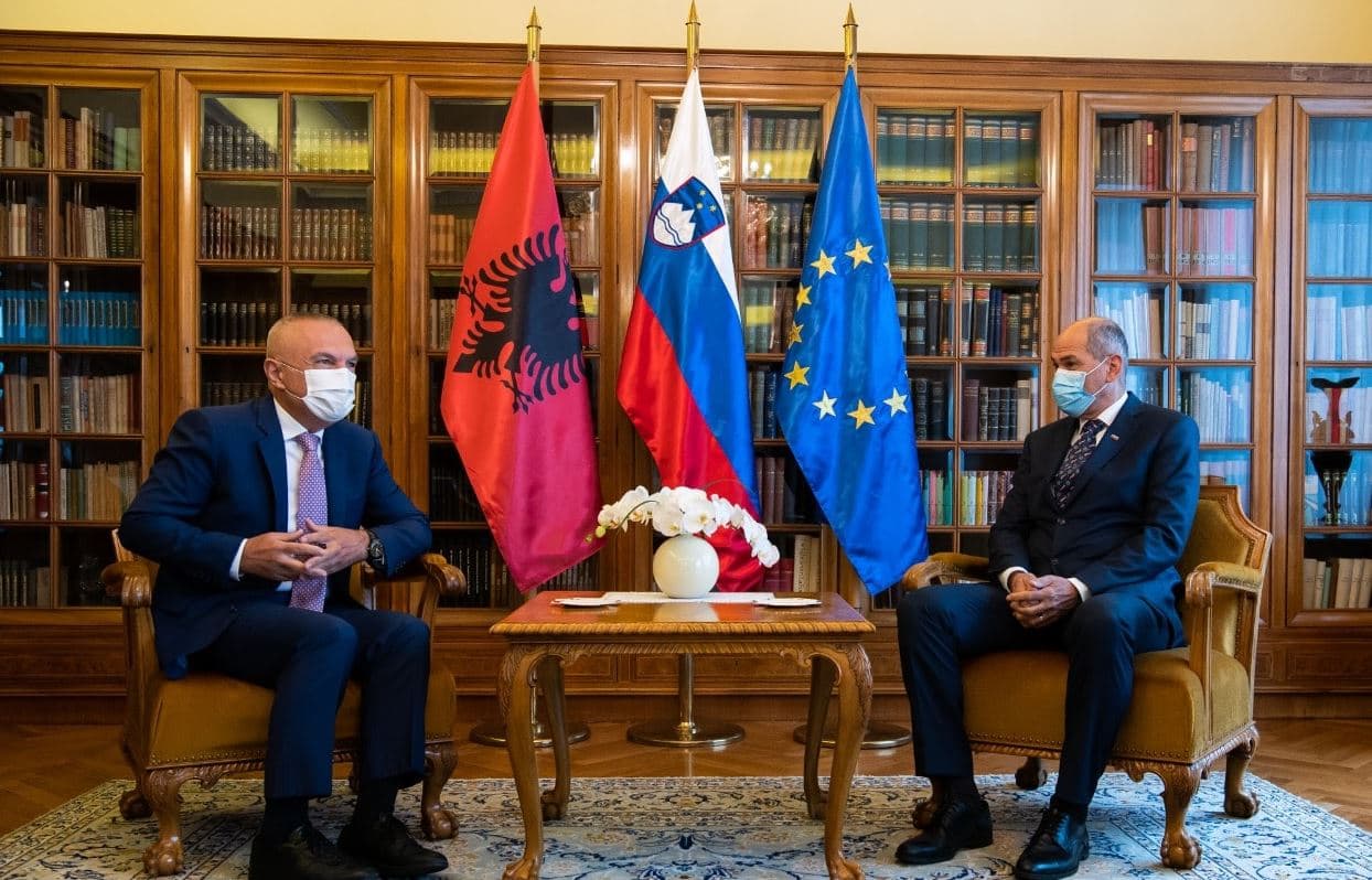 Kryeministri Janša takon Metën: Sllovenia pro hapjes së bisedimeve për anëtarësim të Shqipërisë në BE