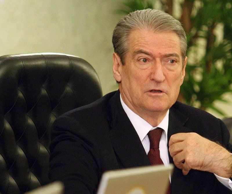 U shpall “non grata” nga SHBA/ Reagon ish-Kryeministri Sali Berisha: Të bëjnë publike faktet!