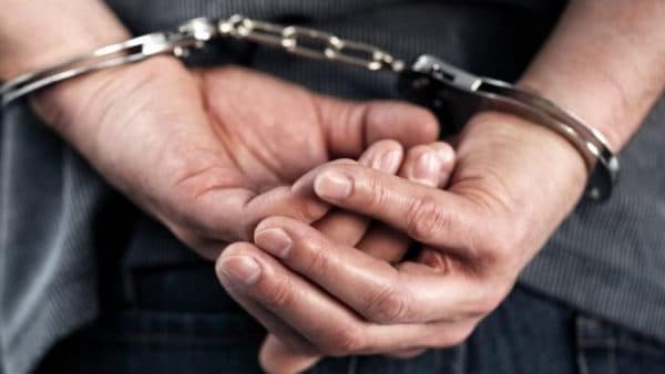 Ngacmoi seksualisht një 13-vjeçare, arrestohet 55-vjeçari në Berat