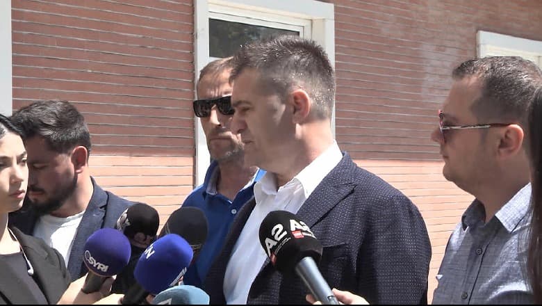 Zgjedhjet në PD/ Ibsen Elezi zyrtarizon garimin përballë Lulzim Bashës (VIDEO)