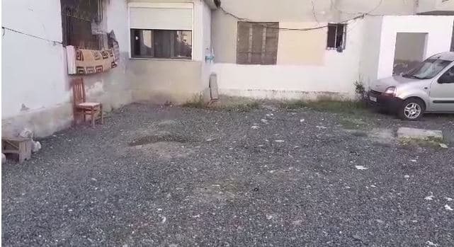  Policia për viktimën e gjetur në Elbasan: Preu damarët dhe u hodh nga kati i katërt