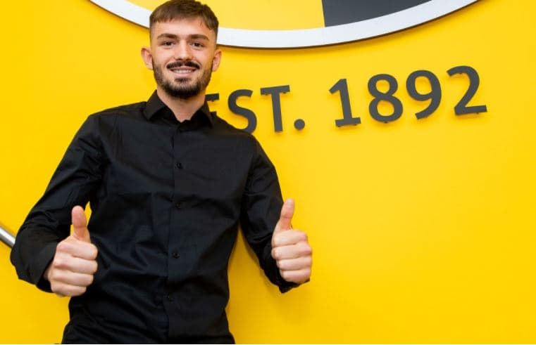 Një tjetër shqiptar kalon te Vitesse, firmos për 3 vite
