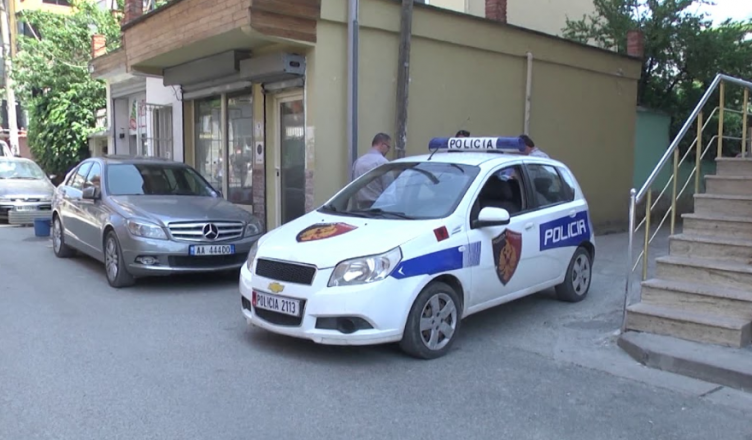 Identifikohet autori i plagosjes së 19-vjeçarit në Tiranë (EMRI)