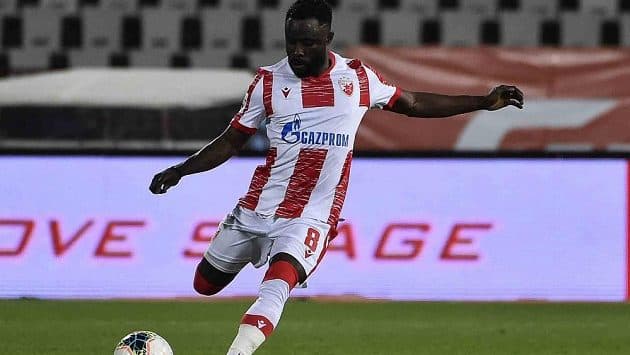 Kishte shënuar datën e lindjes 4 vite pasi humbi nënën, futbollisti përfundon në gjykatë
