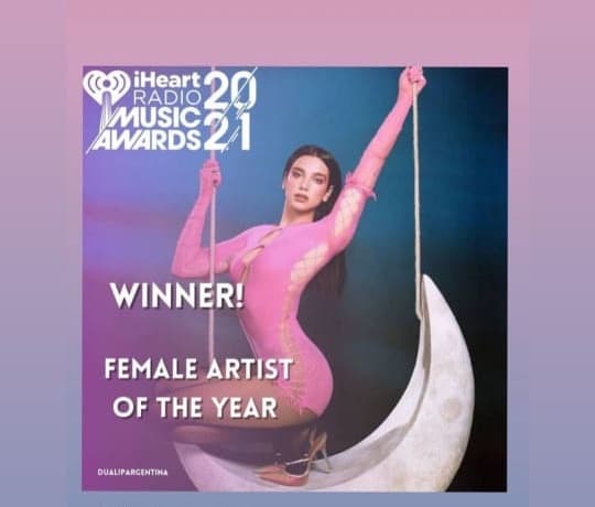         Dua Lipa merr çmimin ‘Artistja e vitit’ në iHeartRadio Awards