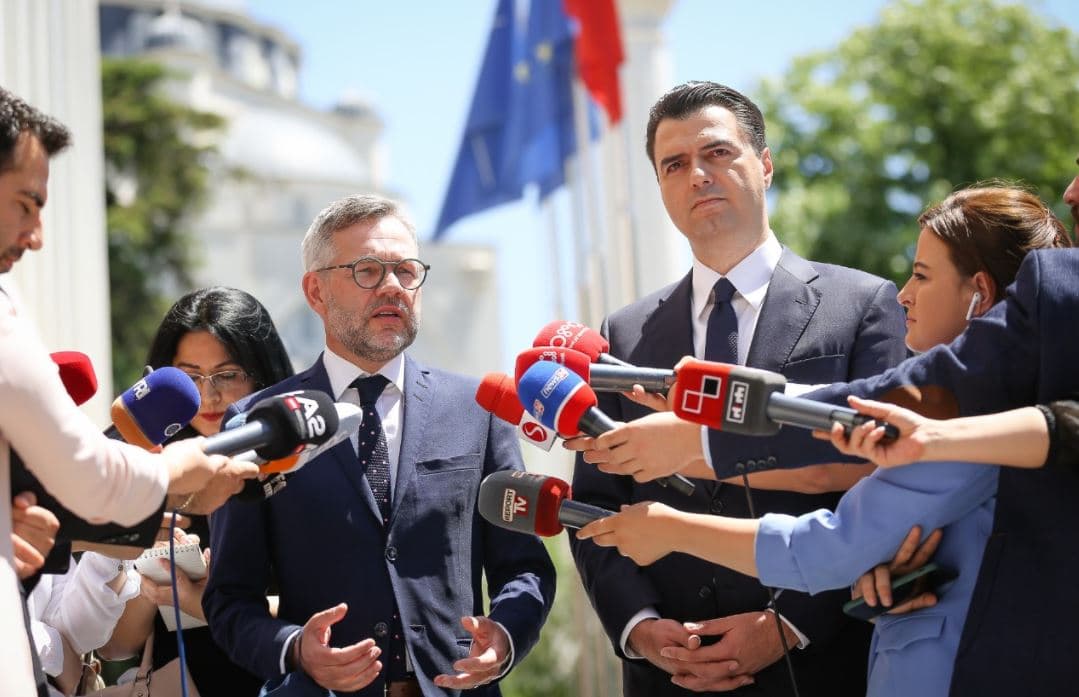 Basha: Më 25 prill Shqipëria humbi një mundësi të artë. Roth: Shpejt mund të kemi çelje të negociatave (VIDEO)