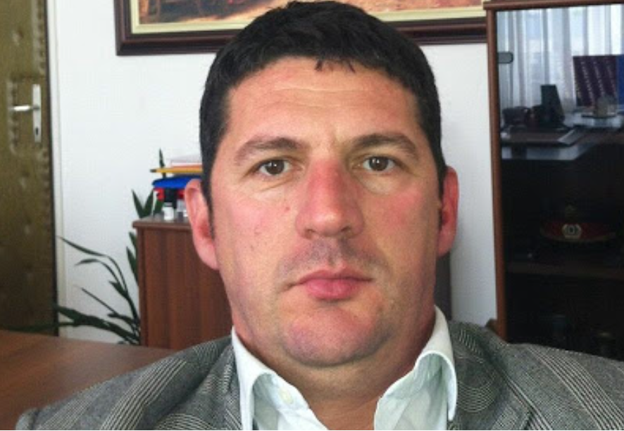 Shefi i antidrogës humbi gjurmët në kufi me Shqipërinë, telefoni i fikur alarmoi bashkëshorten