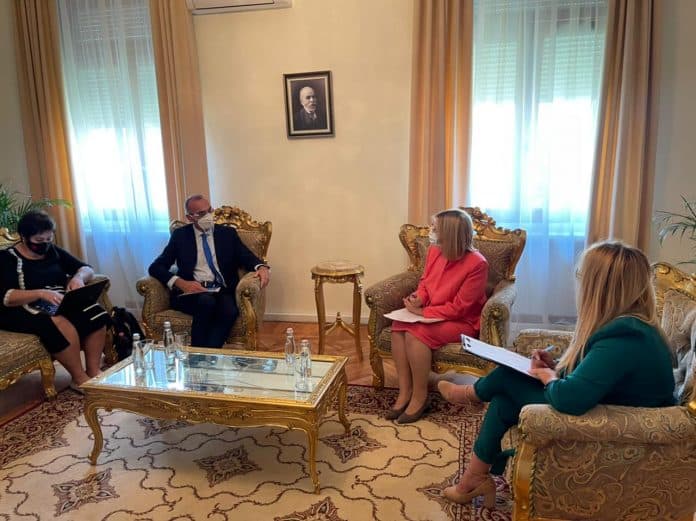 Përfaqësuesi i UNICEF takim me Hysin: Të fuqizohet grupi i deputetëve “Miqtë e Fëmijëve”