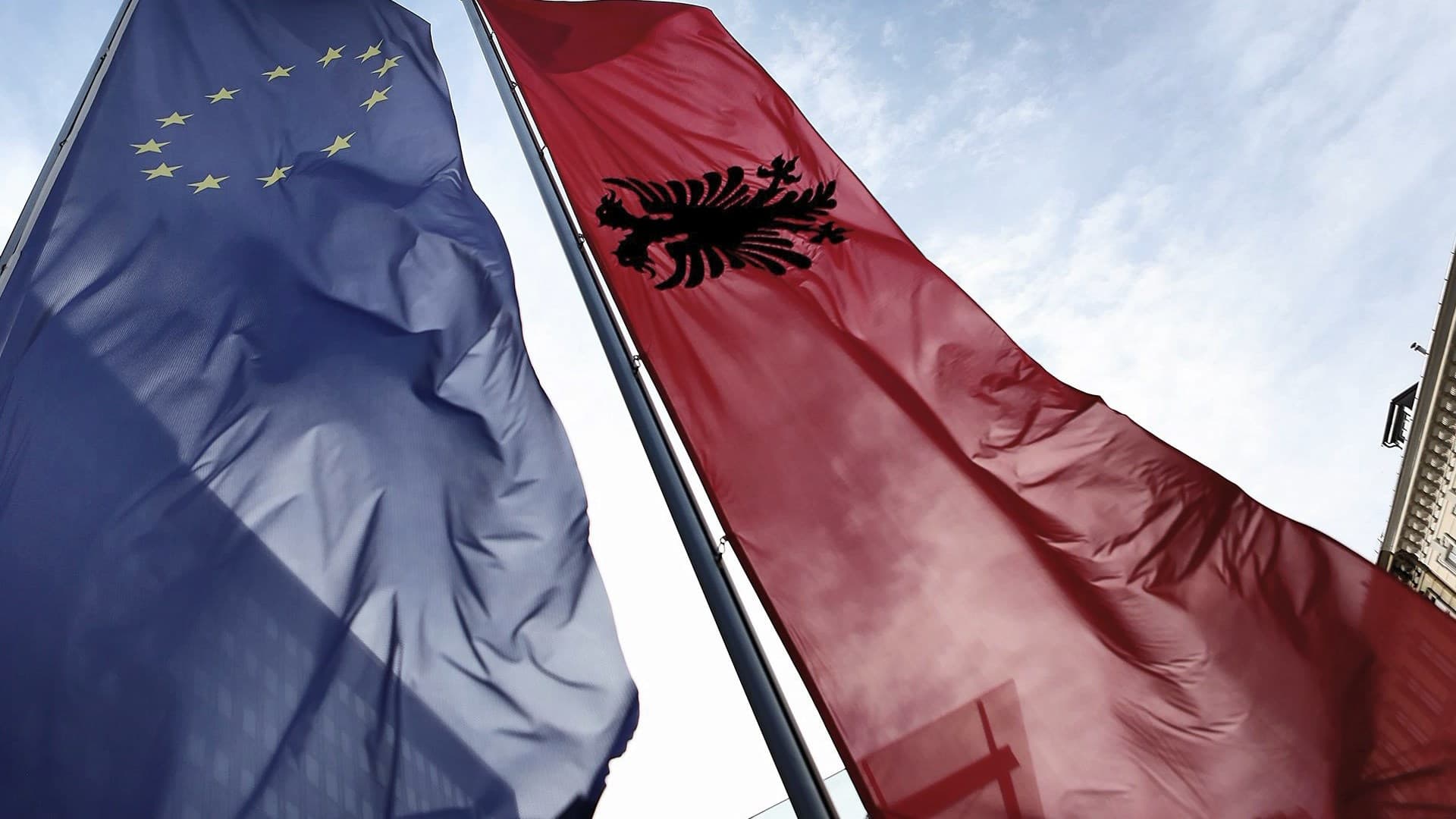 Integrimi i Shqipërisë në BE/ Holanda vë kusht hetimin e krimeve zgjedhore