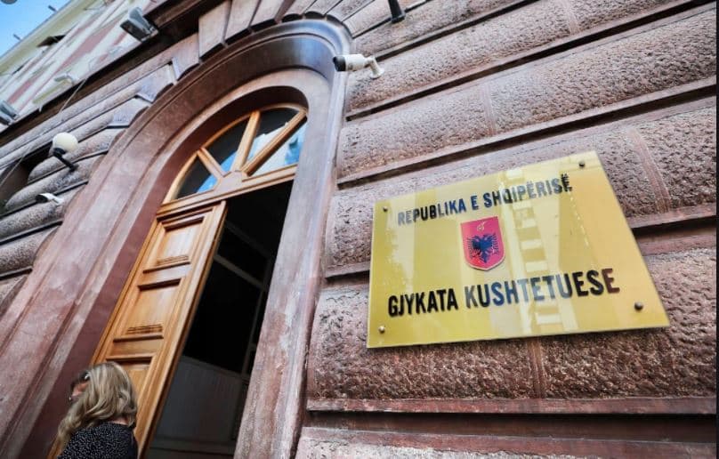 Kushtetuesja rrëzon Ramën për shkarkimin e kryebashkiakut të Vaut të Dejës