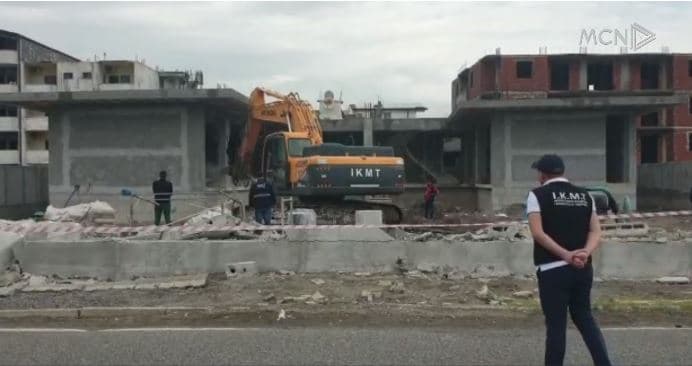 Fadroma për “konkurrencën” në bregdet (VIDEO)