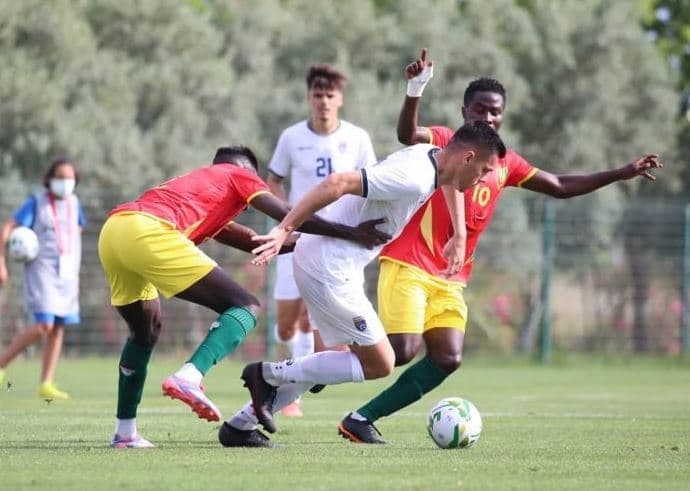 Kosova humb miqësoren, e mposht Guinea për pesë minuta