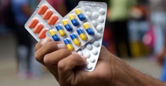 Mbyllen mijëra farmaci të rreme online