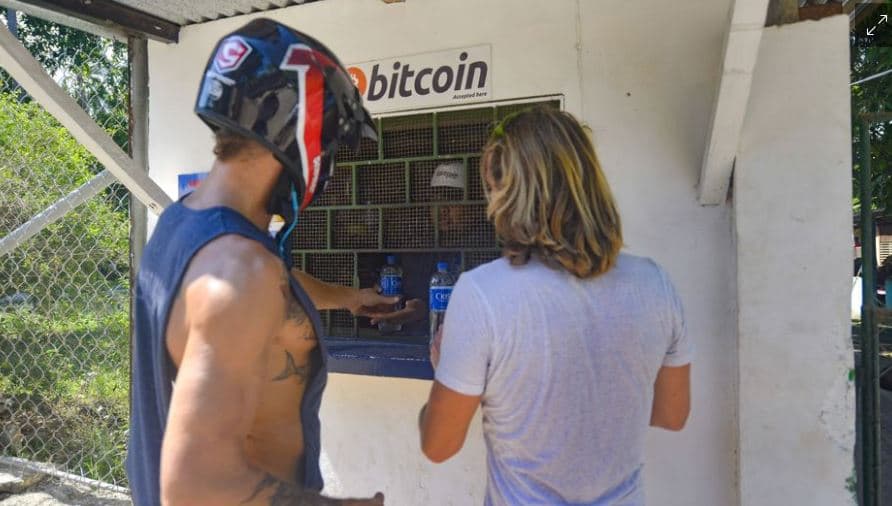 Salvadori vendi i parë në botë, që miraton ligjin për Bitcoin-in