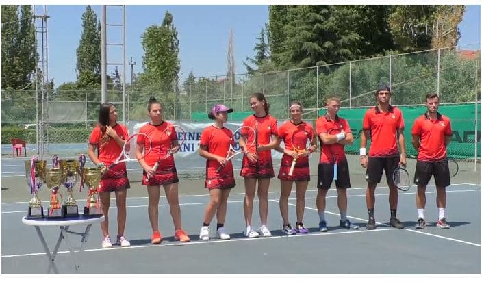 Femrat teniste në kampionat botëror  (VIDEO)