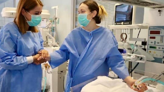 U vaksinua me Astrazeneka, 18-vjeçarja italiane humb jetën pasi pësoi trompozë