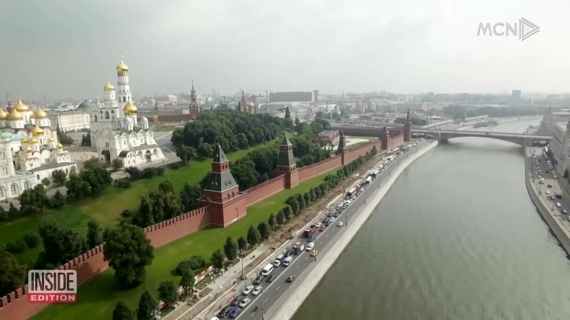 Goditen organizatat e Navalnit (VIDEO)