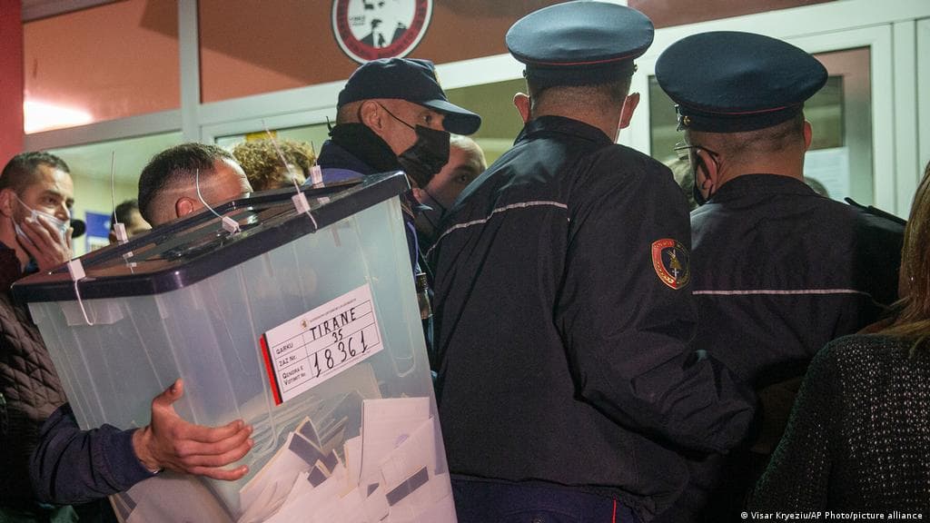 Krimi zgjedhor/ Prokuroria regjistron 53 njoftime për vepra penale, tre të arrestuar, 11 nën hetim