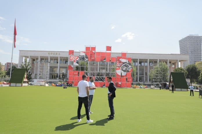 Euro 2020/ “Tirana Fan Zone” me ekran gjigant në sheshin “Skënderbej”