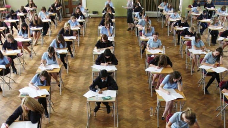 Maturantët sot në provimin e fundit, testohen në Lëndët me Zgjedhje