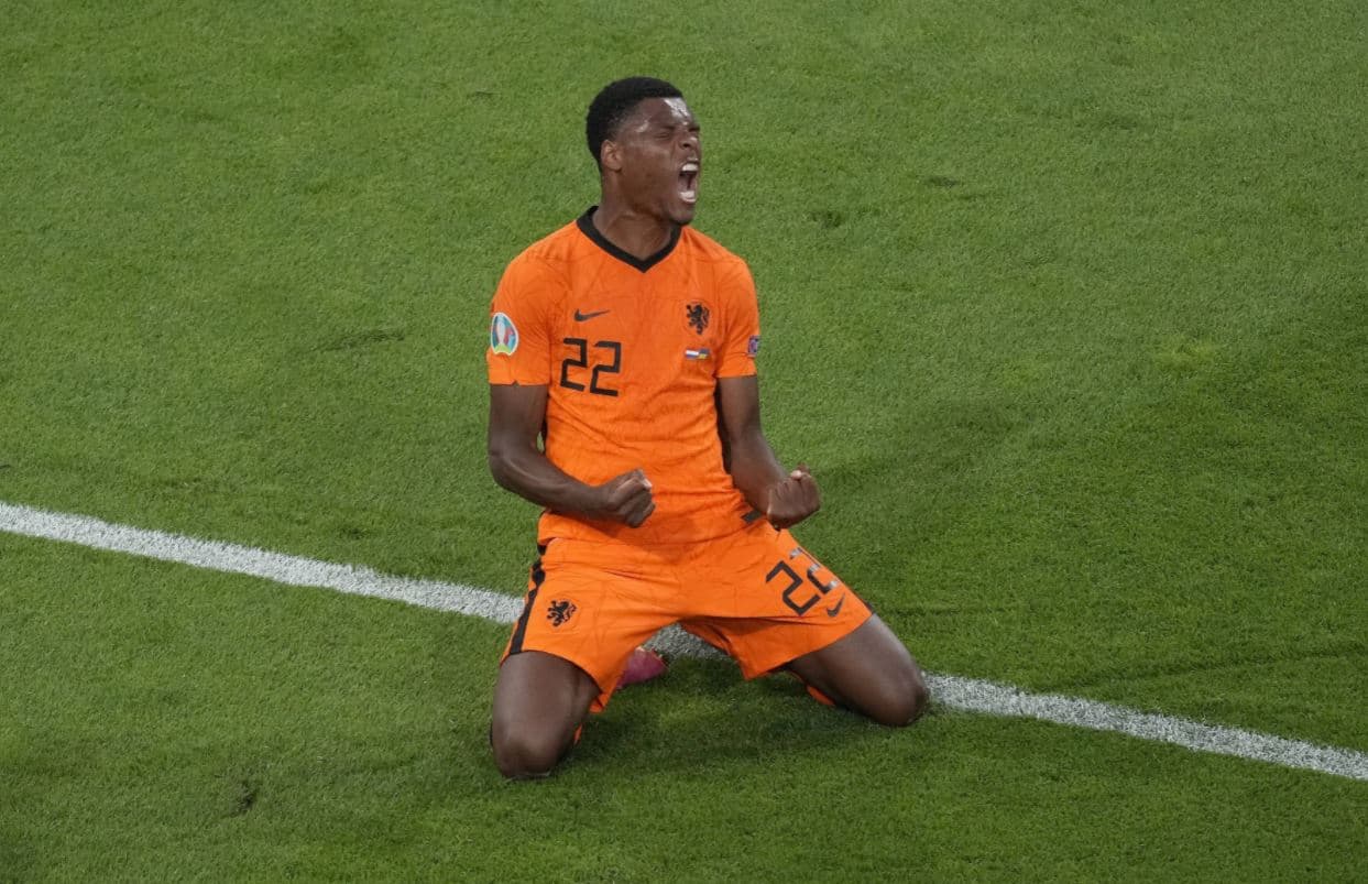 Tjetër gol në Amsterdam, Holanda në avantazh të dyfishtë (VIDEO)