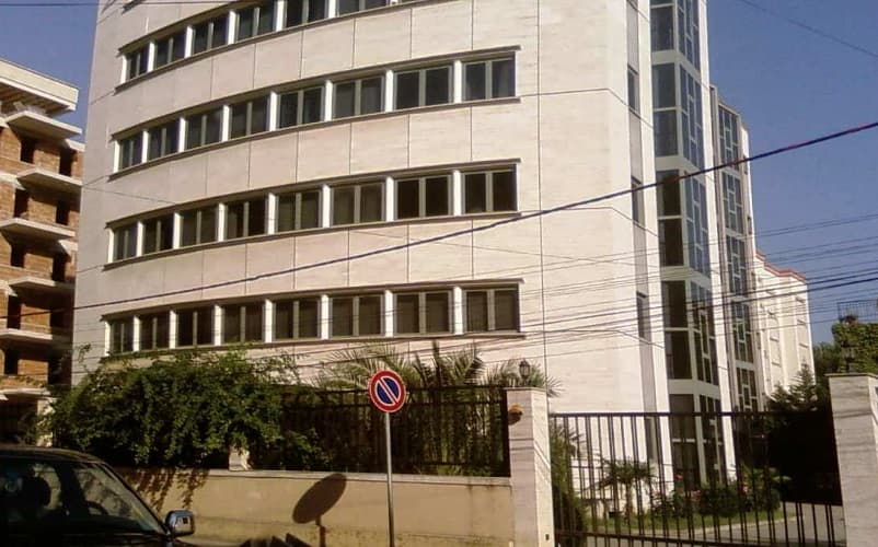   Shpërdorim detyre e trafik droge/ Tetë persona në pranga në Tiranë, tre në kërkim