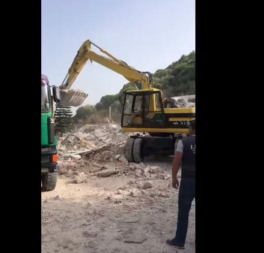 Operacioni “Bregdeti ynë”/ IKMT aksion për pastrimin e inerteve në Ksamil