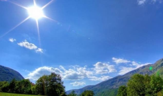    Moti sot, me diell dhe temperatura deri në 37°C