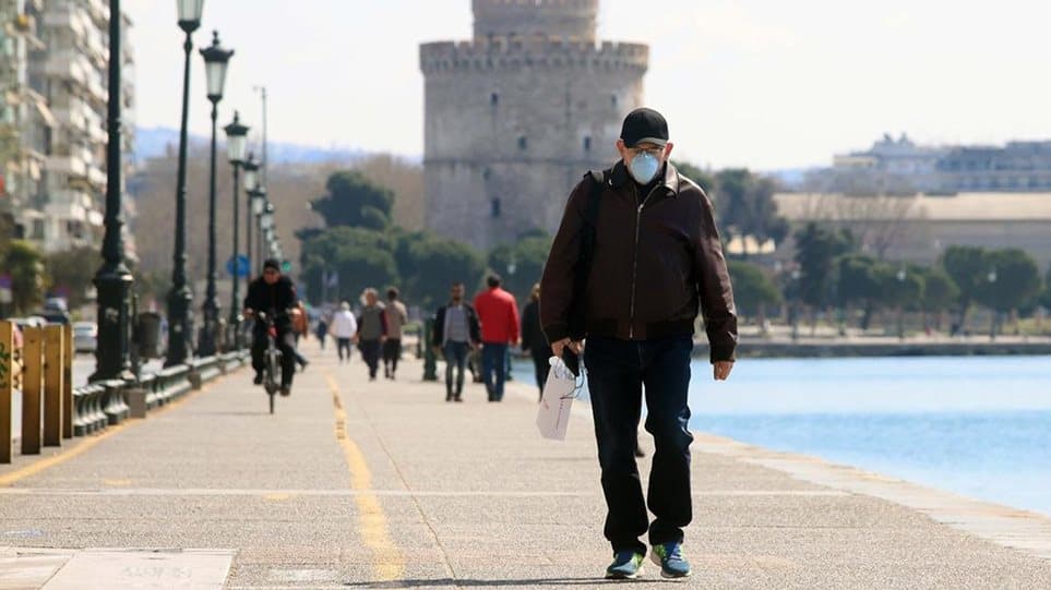 Nga heqja e maskës tek shtetrrethimi, Greqia lehtëson masat kufizuese kundër Covid