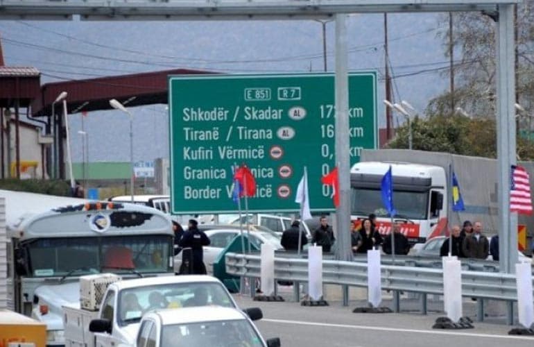 INSTAT: Në pesë muaj, mbi 1 milion vizitorë të huaj në Shqipëri