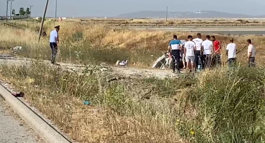 Aksidenti në Fier-Vlorë, identifikohen 3 të rinjtë që udhëtonin me “Audi” (EMRAT)