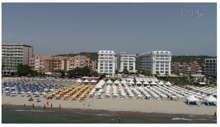 Resortet “rrëmbejnë” turistët, Klosi: Kapacitete të pamjaftueshme akomodimi (VIDEO)