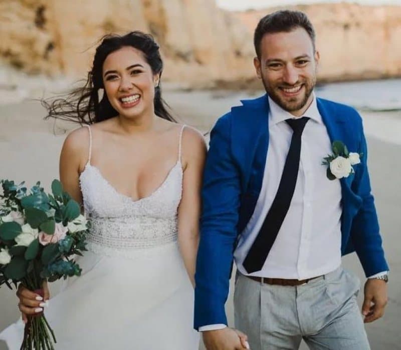 Mbyti gruan në sy të vajzës, piloti grek dyshohet se vrau edhe shokun e tij