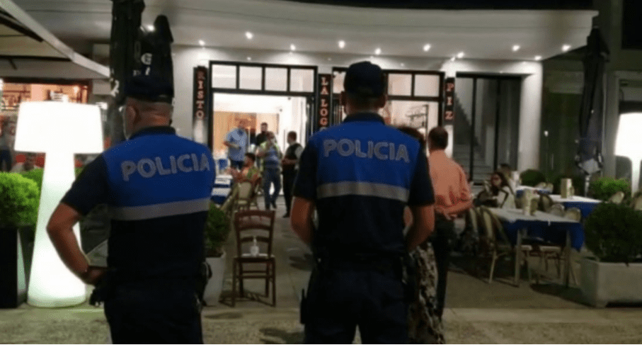 Lejoi klientët të konsumonin lëndë narkotike, arrestohet pronari i një lokali në Tiranë