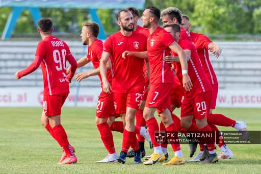 Marrëveshje në parim, mbrojtësi e mbyll me Partizanin dhe gjen skuadrën e re