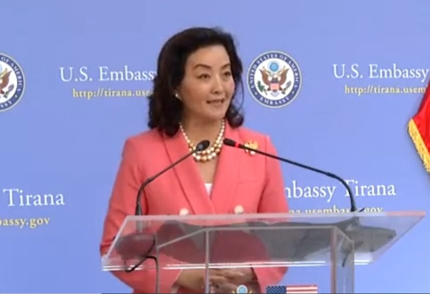 Ceremonia e Ditës së Pavarësisë së SHBA-së, Kim: Demokracia duhet të mbrohet!