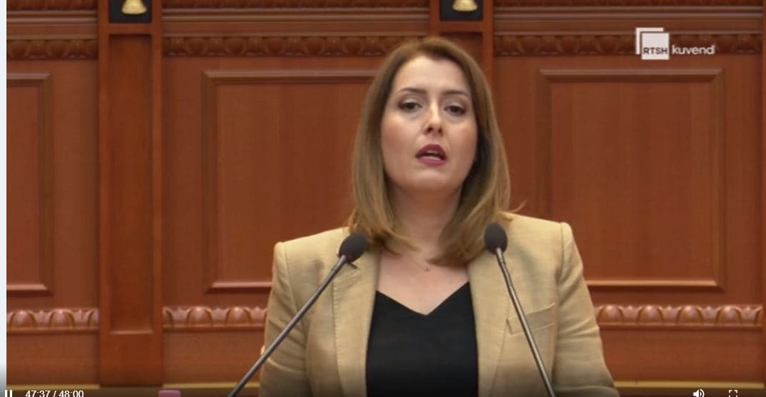      Manastirliu në Kuvend: Në Shqipëri asnjë rast me variantin Delta, nevojitet kujdes maksimal (VIDEO)
