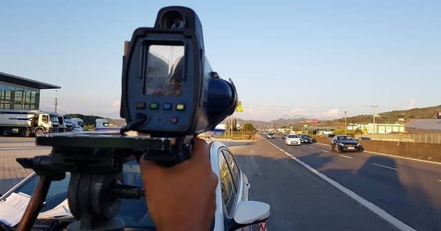 Shkelja e Kodit rrugor/ Arrestohen 11 shoferë dhe gjobiten 2413 të tjerë