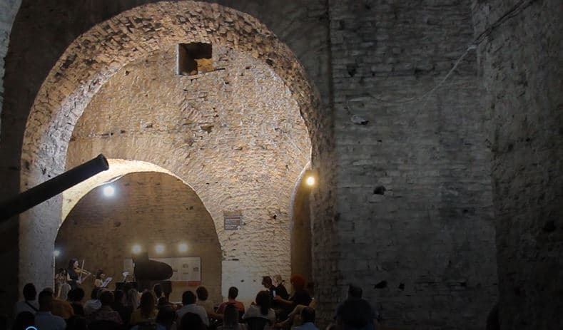 Kompozitori argjentinas koncert në Kalanë e Gjirokastrës