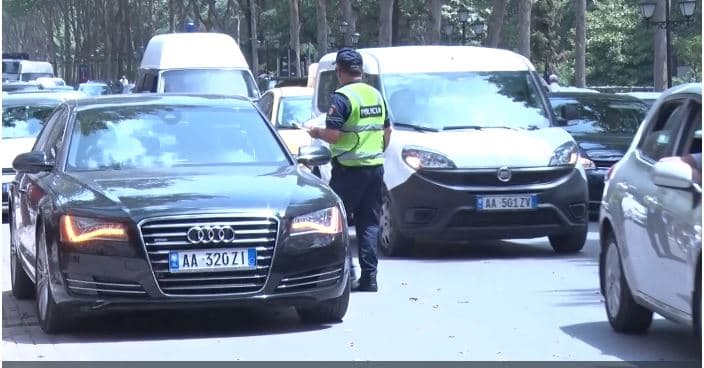 Policia rrit kontrollet, drejtuesit e mjeteve s’kanë frikë nga ligji (VIDEO)